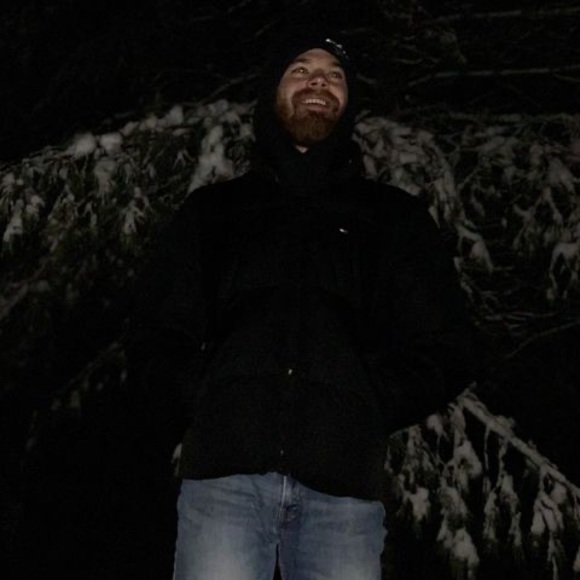 Meet your Posher, Andrew - Picture 1 of 1